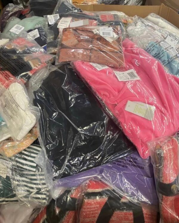 474694090_535614729514991_3519876765942610778_n.jpg Nordstrom Clothing Pallets