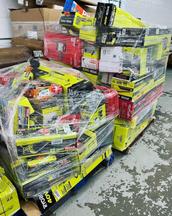 475390852_956876833209010_5415971625485143437_n.jpg Tool Pallets for Sale