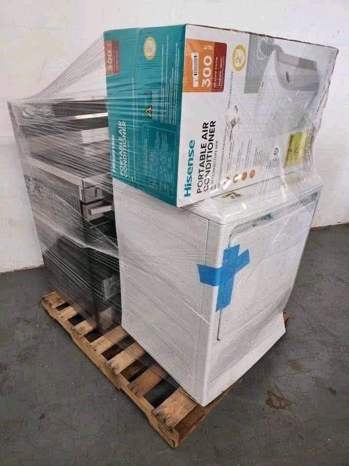 Return Pallets vs Clearance Pallets