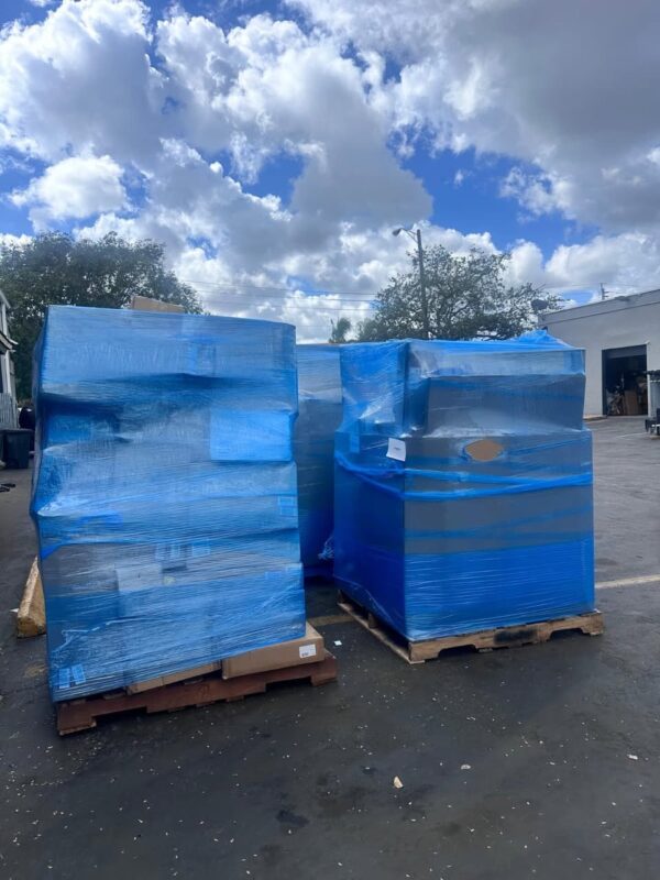 571242304_1424379152465349_2768724392283812033_n.jpg Amazon LPN Truckloads UK