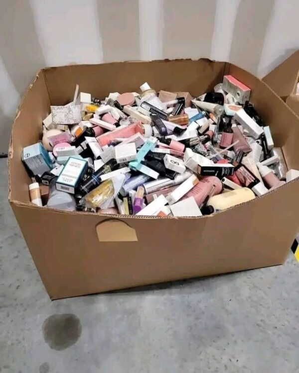 641677256_122164934108918973_3814891101284557018_n.jpg Health & Beauty Pallets for Sale