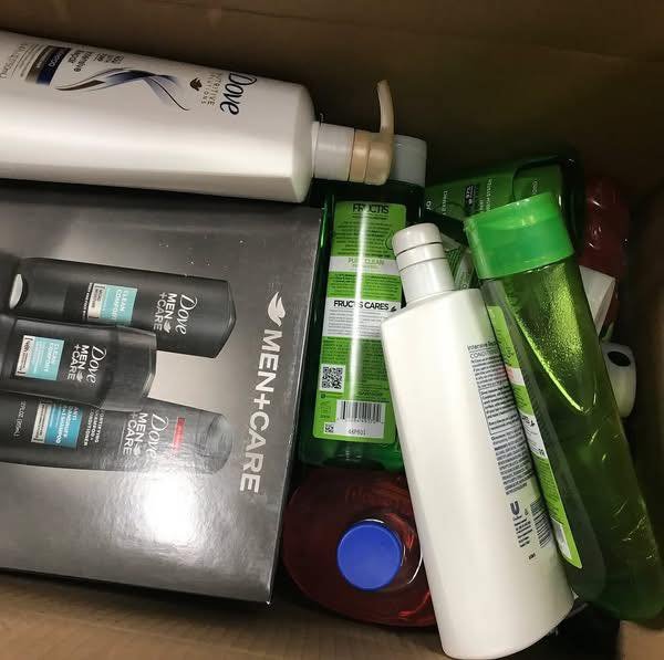 655790685_122178813920828366_3552342328461139824_n.jpg CVS Health & Beauty Liquidation Pallets - Image 2