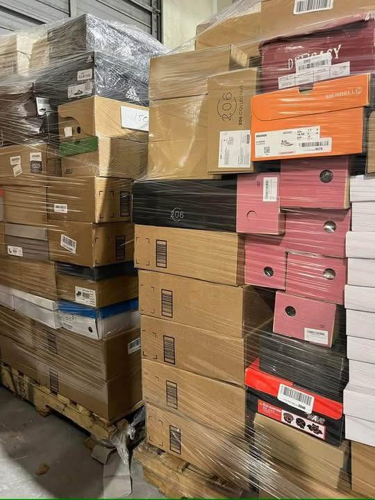 659058339_122171919950889032_3652154218308293667_n-1.jpg Shoes & Sneakers Pallets for Sale - Image 9