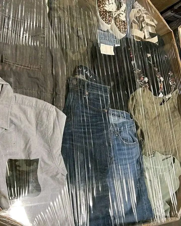 660284234_1283951397202938_8973305964744067568_n.jpg Nordstrom Clothing Pallets