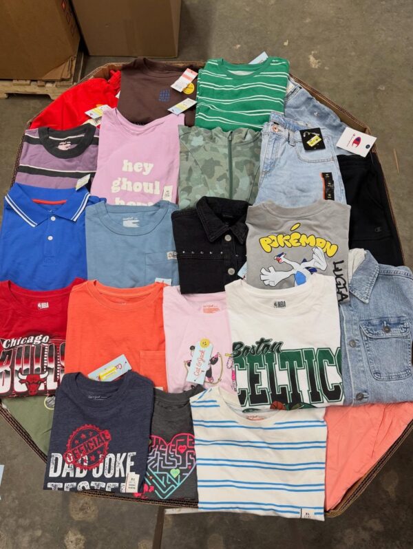 661092404_18321548695252630_3331293977706862228_n.jpg Girls Clothing Pallets (Bulk Wholesale 200+ Pieces)