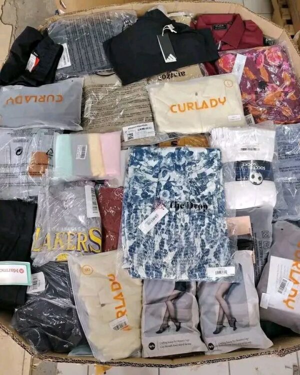 661228903_1283951537202924_4007790278578441387_n.jpg Nordstrom Clothing Pallets