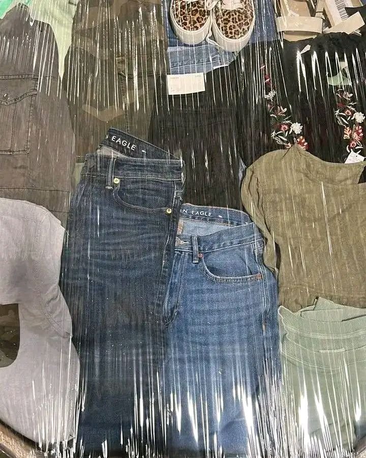 663151107_1283951417202936_2596955811890308119_n.jpg Nordstrom Clothing Pallets - Image 7