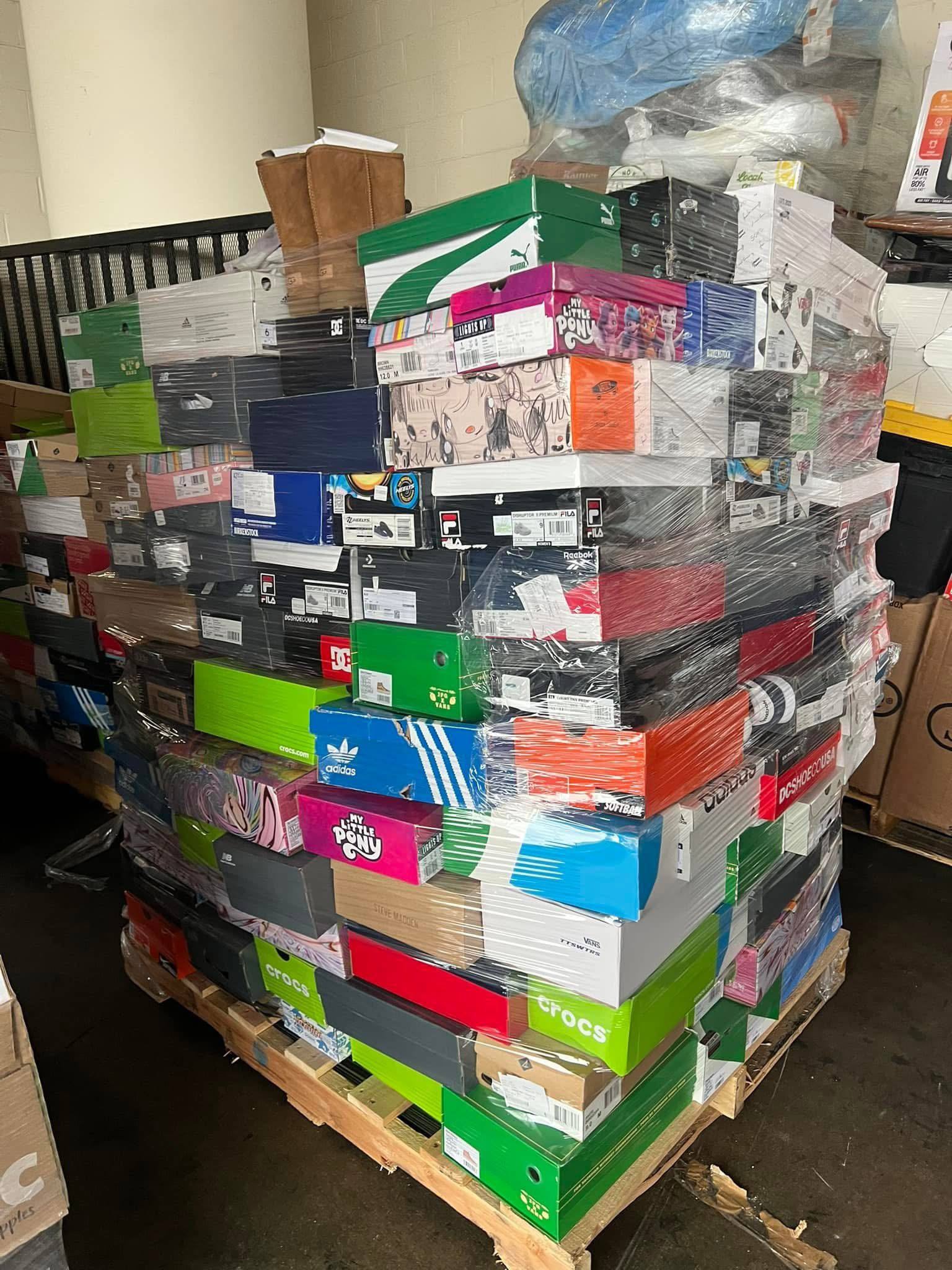 671196512_122157456590895046_3578644000403643455_n.jpg Shoes & Sneakers Pallets for Sale - Image 12