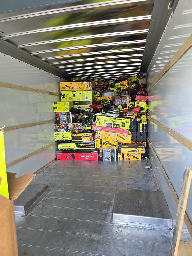 671589159_122183110994828366_4503947044653836105_n.jpg Tools and Home Improvement Pallets for Sale - Image 8