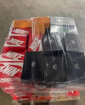 671801072_122102841476699682_4008022532237885043_n.jpg Shoes & Sneakers Pallets for Sale - Image 13