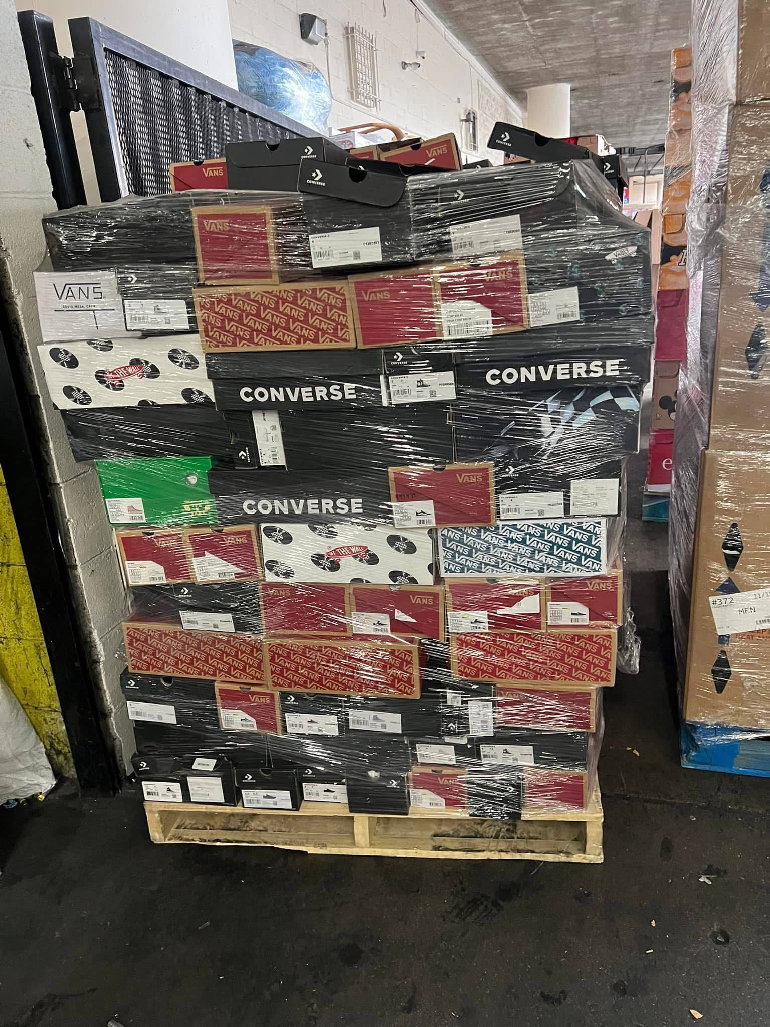 671812130_122157456554895046_887911704082170012_n.jpg Shoes & Sneakers Pallets for Sale - Image 14