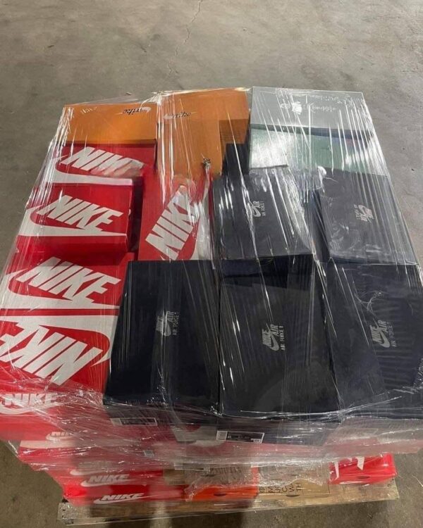 683890659_122109727419211686_3243348414152940797_n.jpg Nike Shoes Liquidation Pallets UK