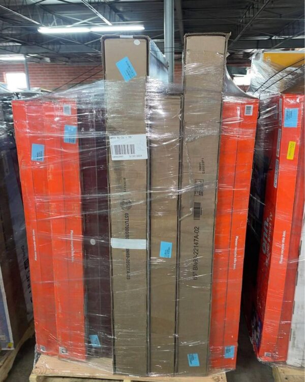 686932163_122109728163211686_2968874966343768890_n.jpg TV Pallet