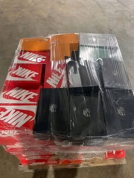 731031474_967796856304056_4698799448407263911_n-1.jpg Nike Shoes Pallets for Sale UK