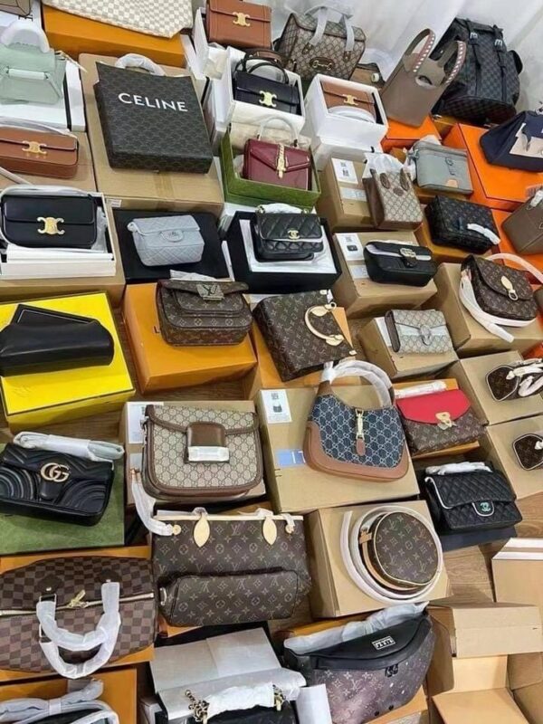 Branded Ladies Handbags Pallet – 200 Pieces Luxury Designer Bags Wholesale