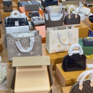 Branded Ladies Handbags Pallet – 200 Pieces Luxury Designer Bags Wholesale