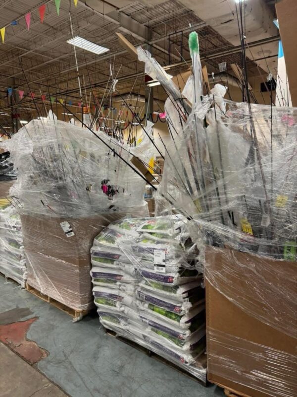 Fishing Equipment Pallet – 200 Pieces Rods, Reels & Tackle Wholesale