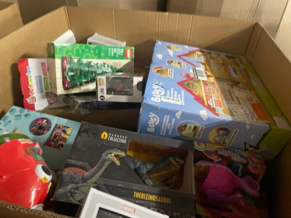 img_0736.jpeg Premium Toys Liquidation 500 Pieces Per Pallet