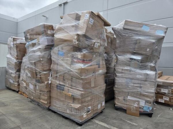 img_1664.jpeg Amazon Truckload Pallets UK
