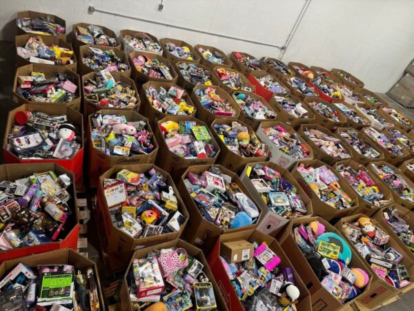 img_2094-3.jpeg Premium Toys Liquidation 500 Pieces Per Pallet