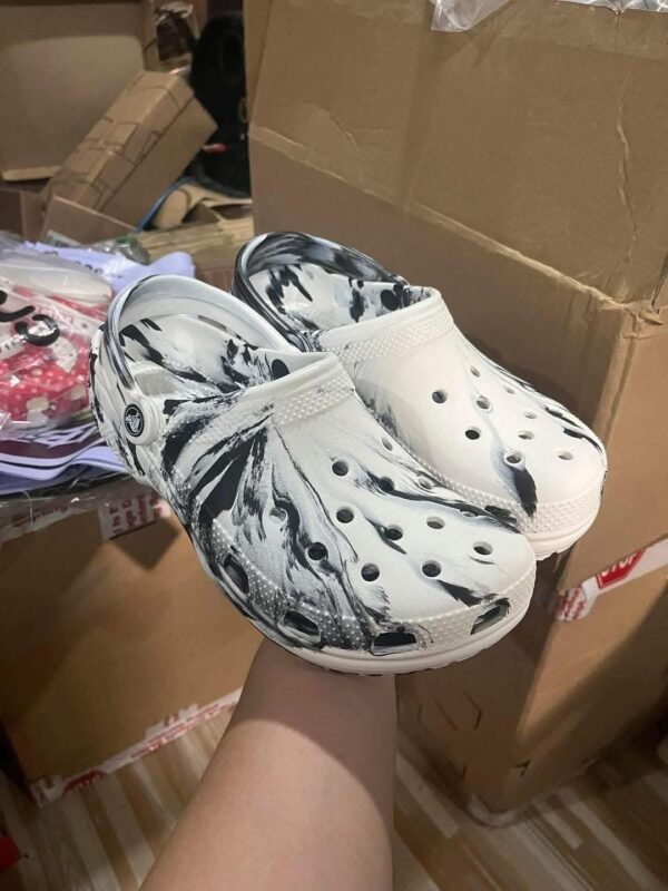 img_2205.jpeg Crocs Pallet – 300 Pairs Bulk Footwear Wholesale Crocs Shoes
