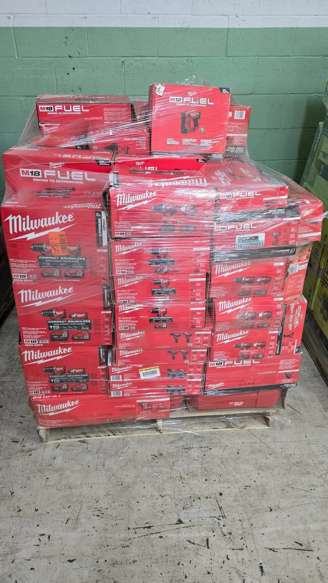 img_2753-1-1.webp Tool Pallets for Sale - Image 3