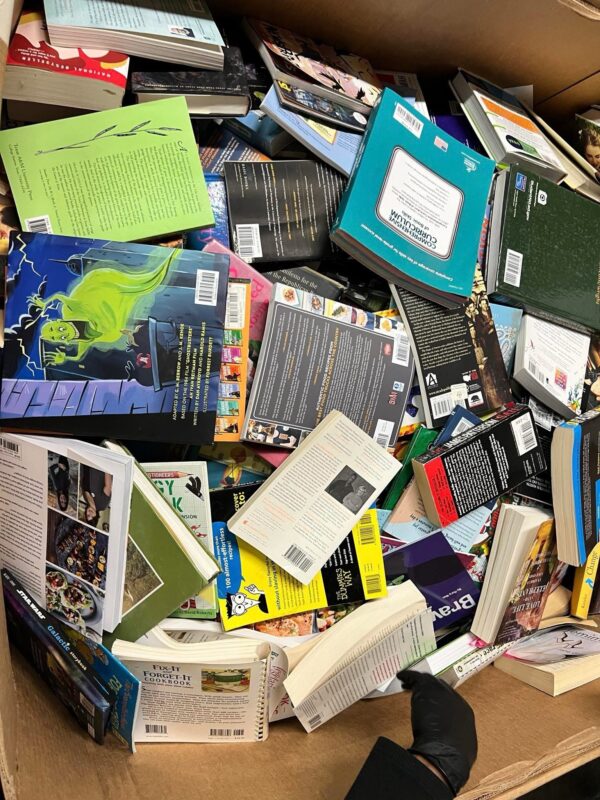 img_4522.jpeg Mixed Books Pallets | 900–1000 Books Wholesale Liquidation Bulk Deals