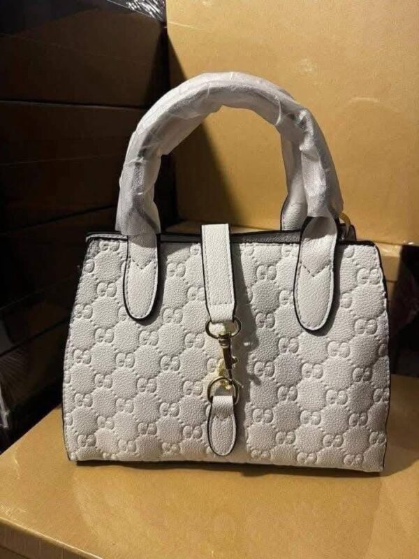 Branded Ladies Handbags Pallet – 200 Pieces Luxury Designer Bags Wholesale