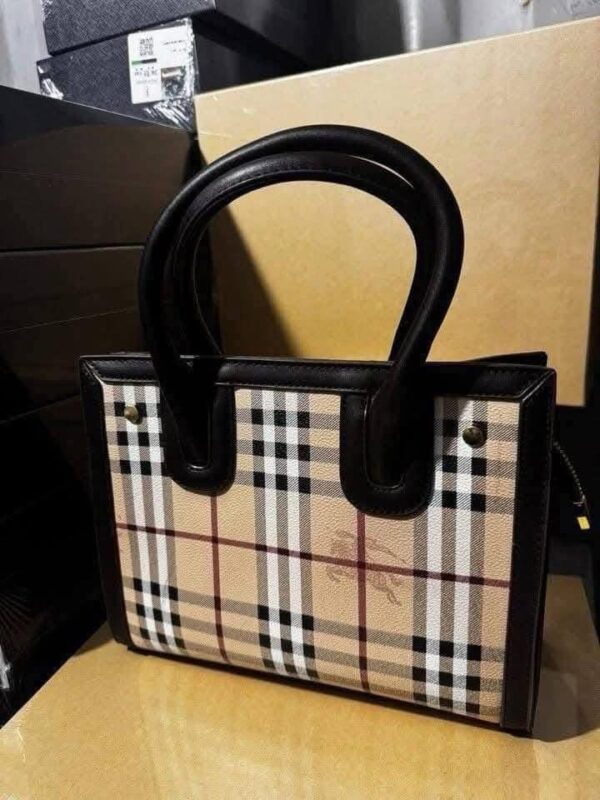 Branded Ladies Handbags Pallet – 200 Pieces Luxury Designer Bags Wholesale