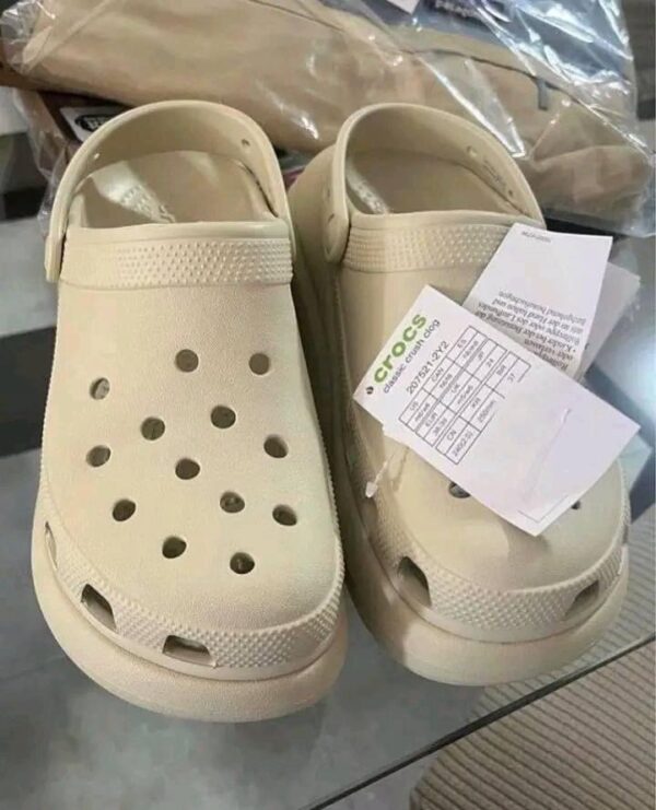 img_9846.jpeg Crocs Pallet – 300 Pairs Bulk Footwear Wholesale Crocs Shoes